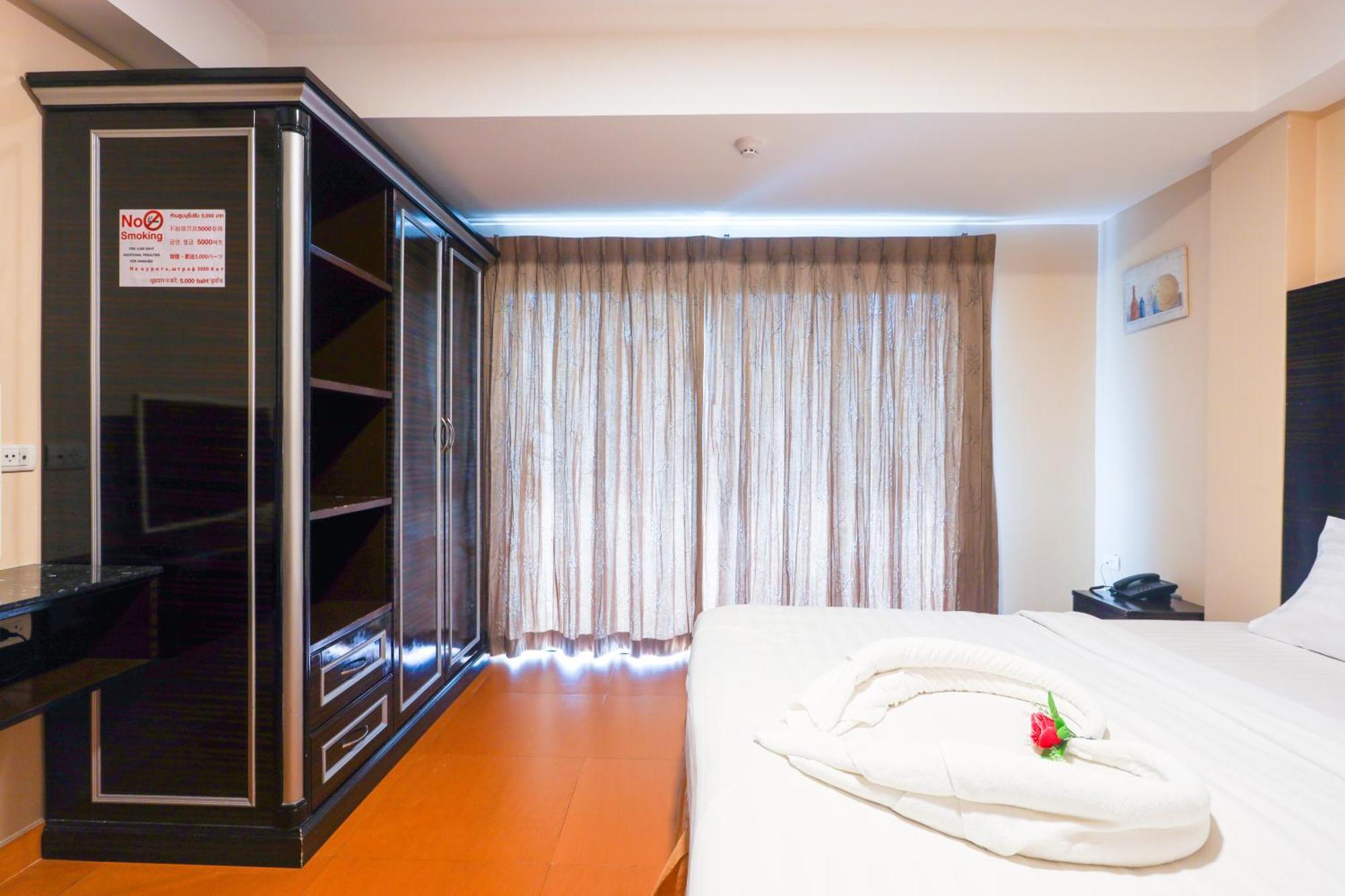 Land Royal Residence Pattaya Exterior photo