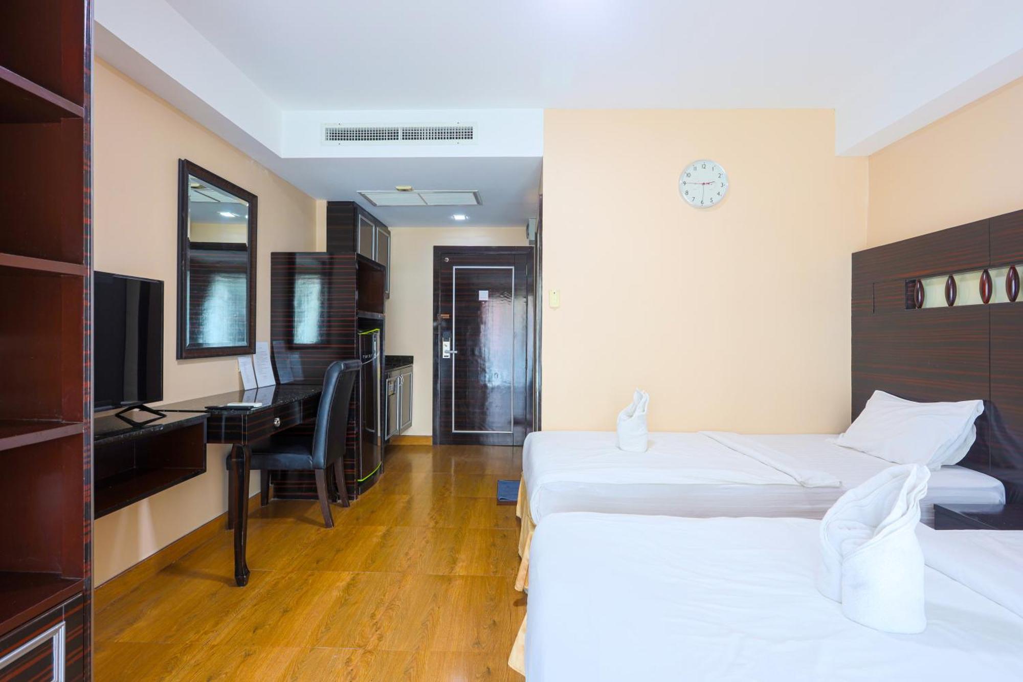 Land Royal Residence Pattaya Exterior photo