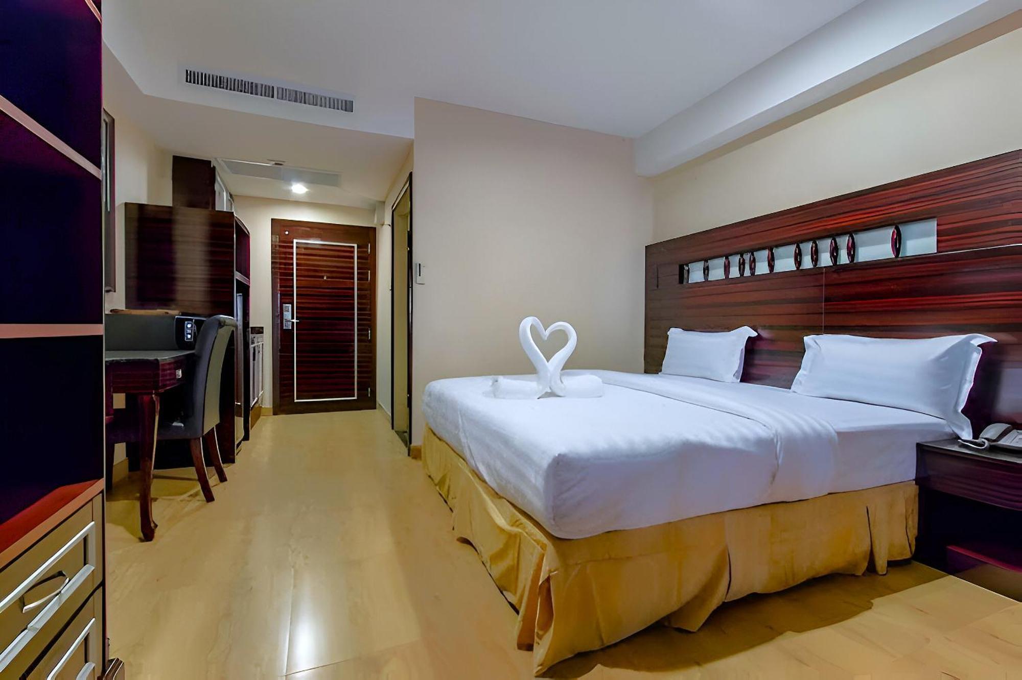 Land Royal Residence Pattaya Exterior photo
