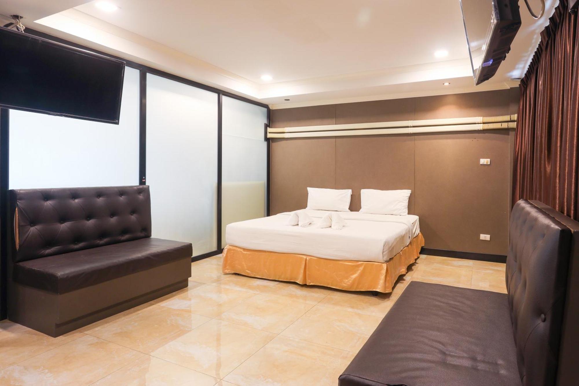 Land Royal Residence Pattaya Exterior photo