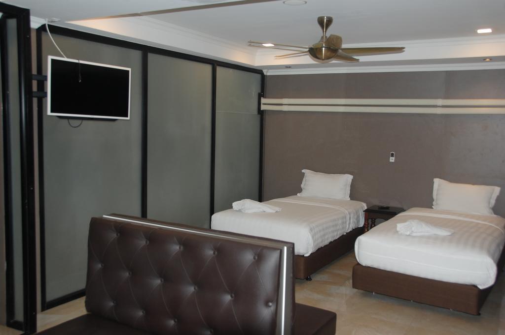 Land Royal Residence Pattaya Exterior photo