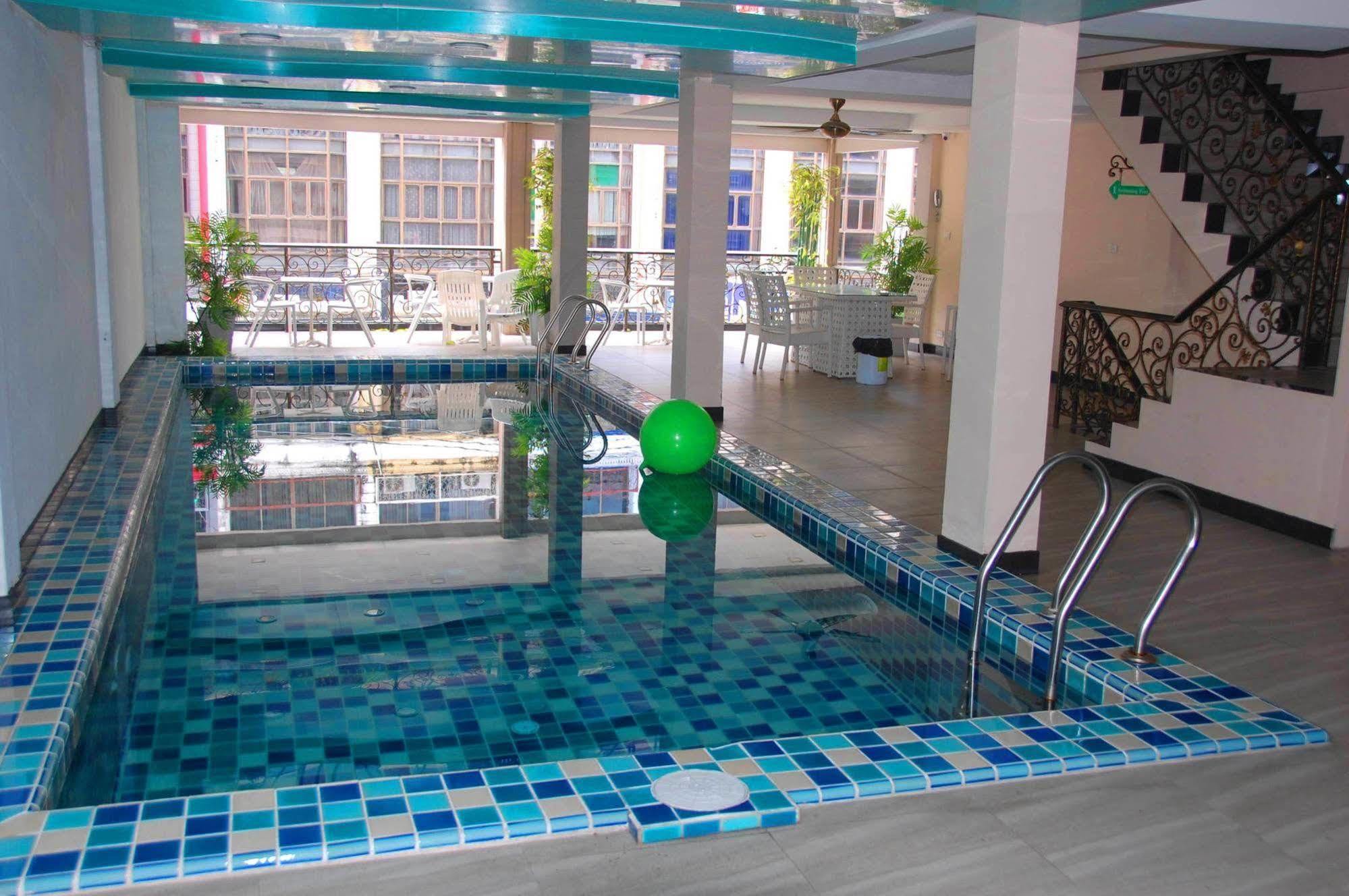Land Royal Residence Pattaya Exterior photo